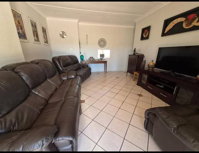 3 BEDROOM HOUSE FOR SALE IN VERWOERDPARK